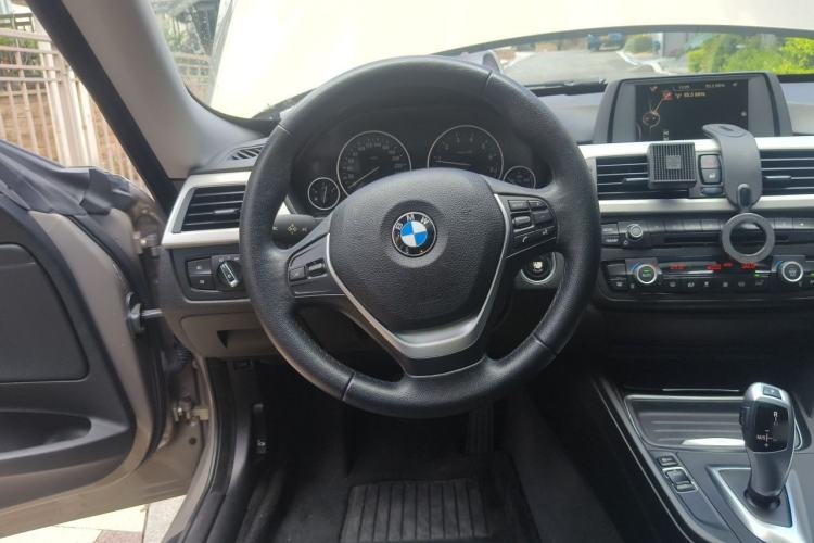 Used BMW 3 Series GT 2013 320i Leading Model Steering Wheel