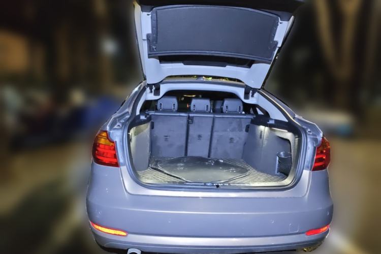 Used BMW 3 Series GT 2013 320i Leading Model Trunk