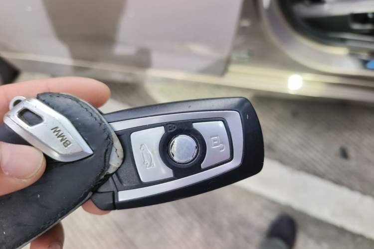 Used BMW 3 Series GT 2013 320i Sport Design Package Vehicle Key