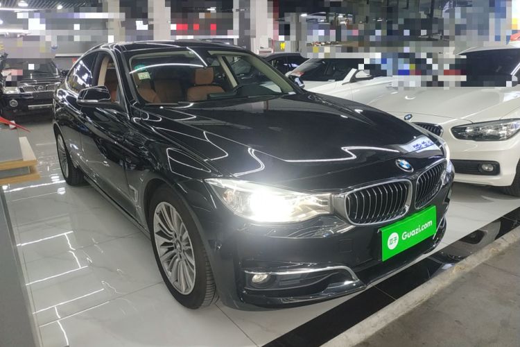 Used BMW 3 Series GT 2014 328i Design Package Model Front Right 45 Deg