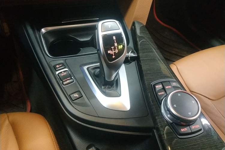 Used BMW 3 Series GT 2014 328i Design Package Model Gear Lever