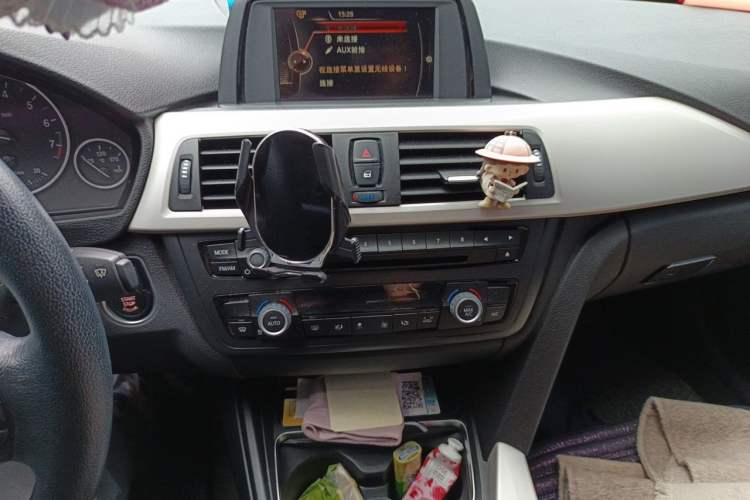 Used BMW 3 Series GT 2014 320i Leading Model Audio And AC Panel
