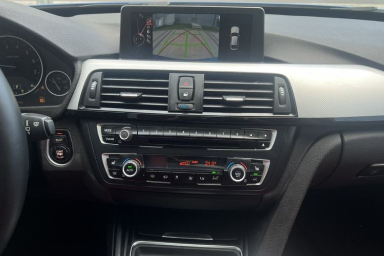 Used BMW 3 Series GT 2014 328i Design Package Model Audio And AC Panel