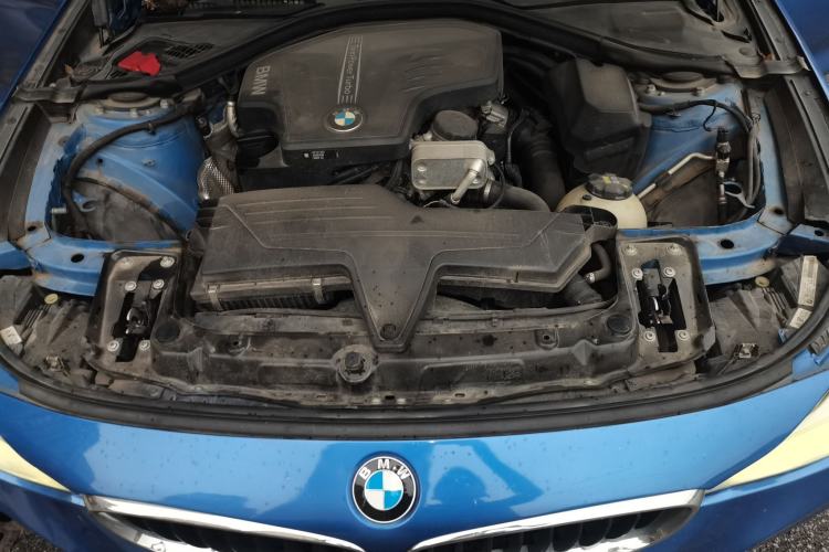 Used BMW 3 Series GT 2014 320i Leading Model Engine Bay