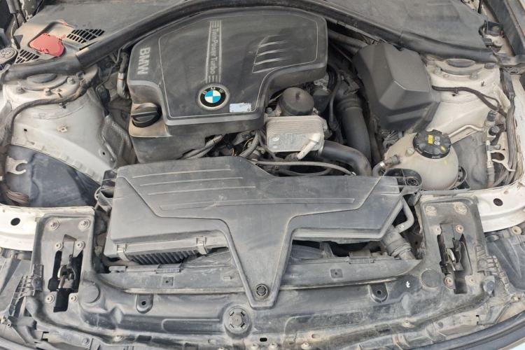 Used BMW 3 Series GT 2014 320i Design Package Model Engine Bay