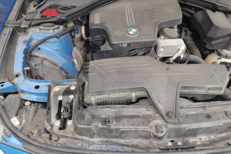 Used BMW 3 Series GT 2014 320i Leading Model Engine Bay Right