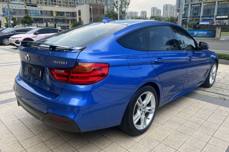 Used BMW 3 Series GT 2014 328i Design Package Model Exterior 4
