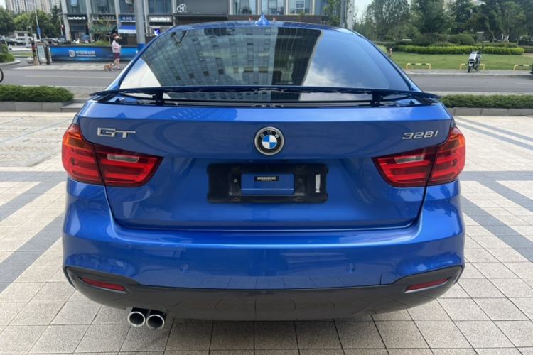 Used BMW 3 Series GT 2014 328i Design Package Model Exterior 6