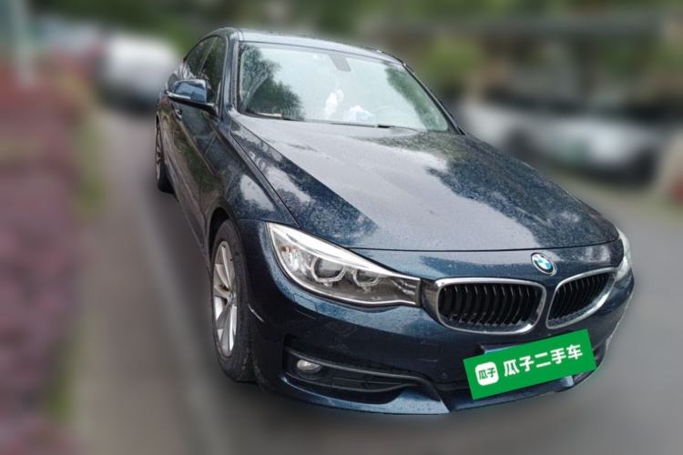 Used BMW 3 Series GT 2014 320i Leading Model Front Right 45 Deg