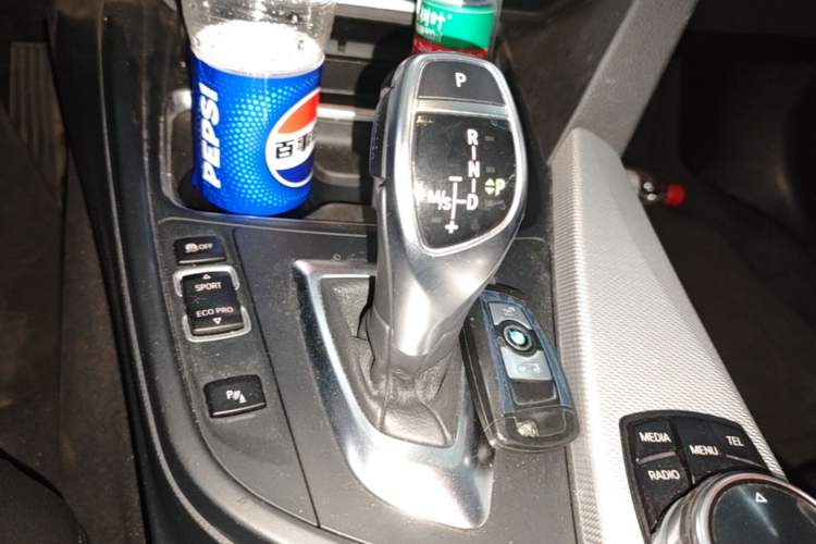 Used BMW 3 Series GT 2014 328i Design Package Model Gear Lever