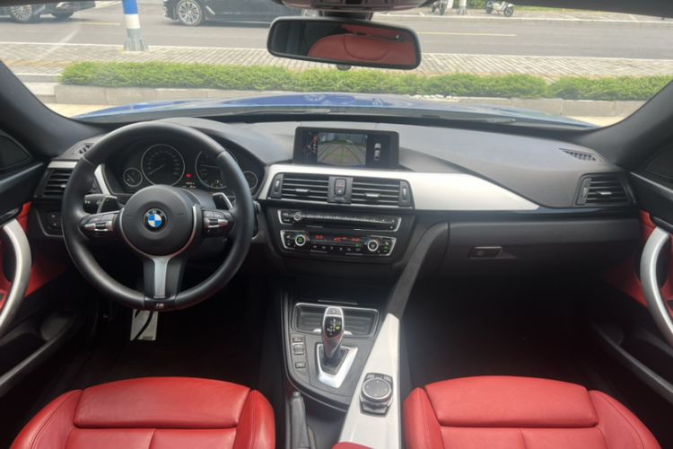 Used BMW 3 Series GT 2014 328i Design Package Model Interior 1