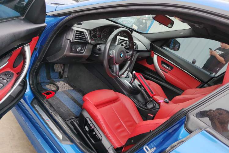 Used BMW 3 Series GT 2014 320i Design Package Model Left Front Seat