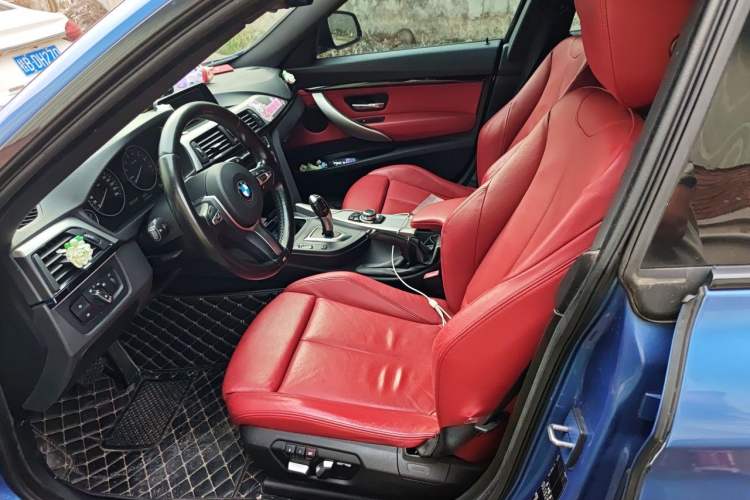 Used BMW 3 Series GT 2014 320i Design Package Model Left Front Seat