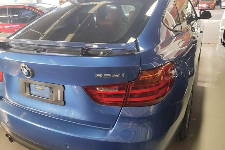 Used BMW 3 Series GT 2014 328i Design Package Model Rear Right 45 Deg