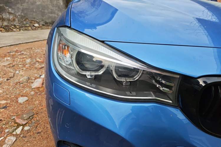 Used BMW 3 Series GT 2014 320i Design Package Model Right Front Headlight