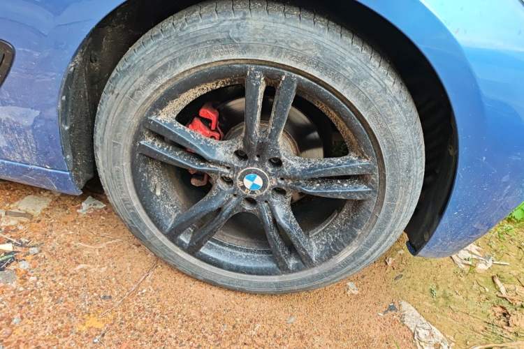 Used BMW 3 Series GT 2014 320i Design Package Model Right Front Wheel Hub