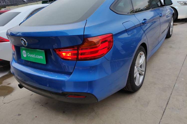 Used BMW 3 Series GT 2014 320i Design Package Model Right Rear Taillight