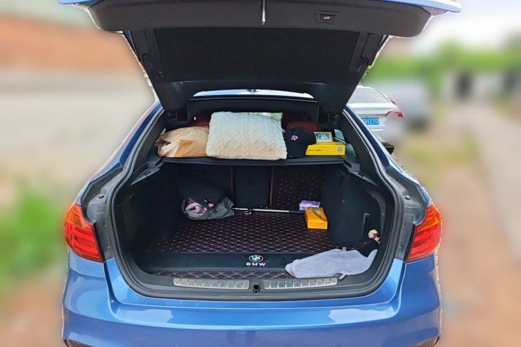 Used BMW 3 Series GT 2014 320i Design Package Model Trunk