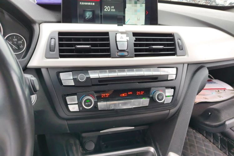 Used BMW 3 Series GT 2014 320i Leading Model Audio And AC Panel
