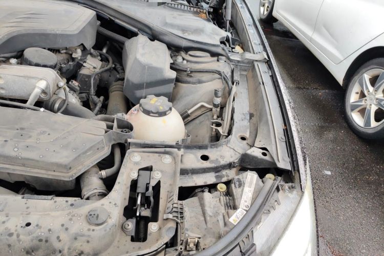 Used BMW 3 Series GT 2014 320i Leading Model Engine Bay Left