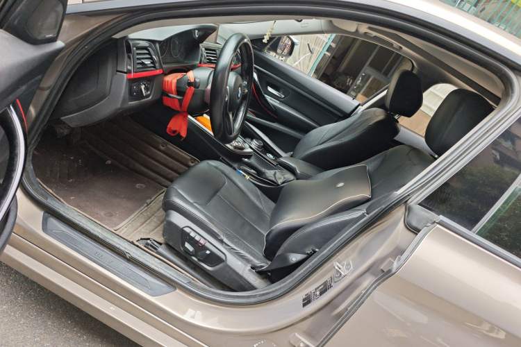Used BMW 3 Series GT 2014 328i Design Package Model Left Front Seat