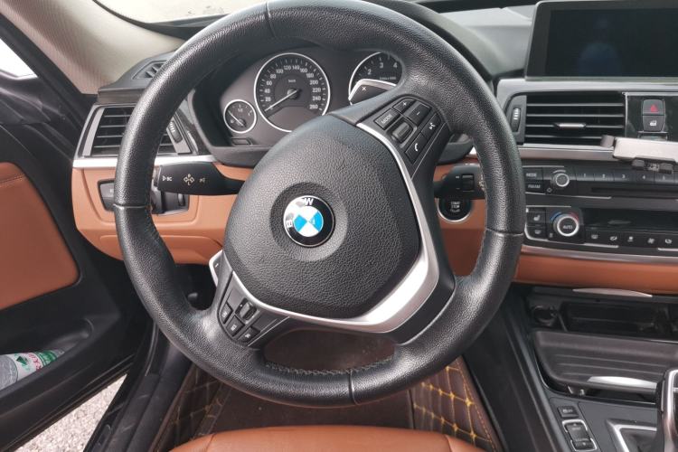Used BMW 3 Series GT 2014 328i xDrive Design Package Edition Steering Wheel
