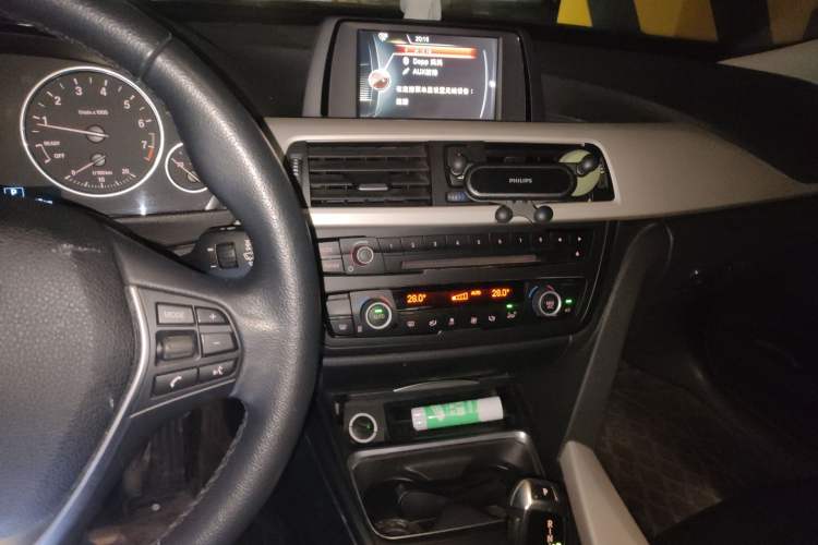 Used BMW 3 Series GT 2014 320i Leading Model Audio And AC Panel