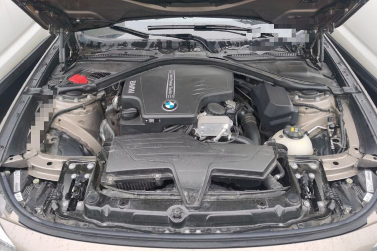 Used BMW 3 Series GT 2014 320i Leading Model Engine Bay