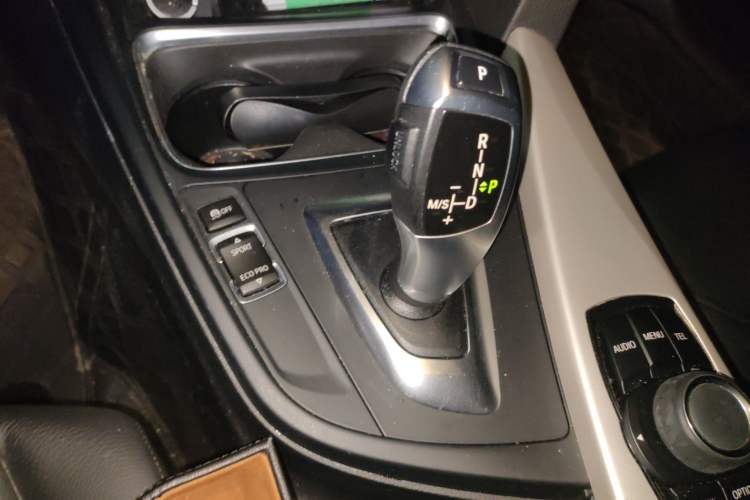 Used BMW 3 Series GT 2014 320i Leading Model Gear Lever