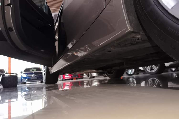 Used BMW 3 Series GT 2014 320i Design Package Model Left Side Sill