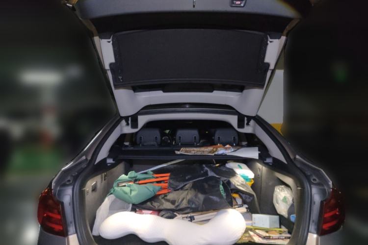 Used BMW 3 Series GT 2014 320i Leading Model Trunk