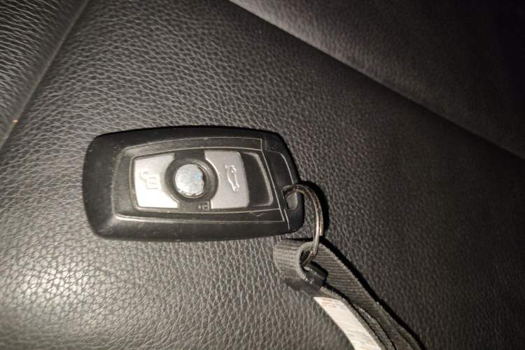 Used BMW 3 Series GT 2014 320i Leading Model Vehicle Key