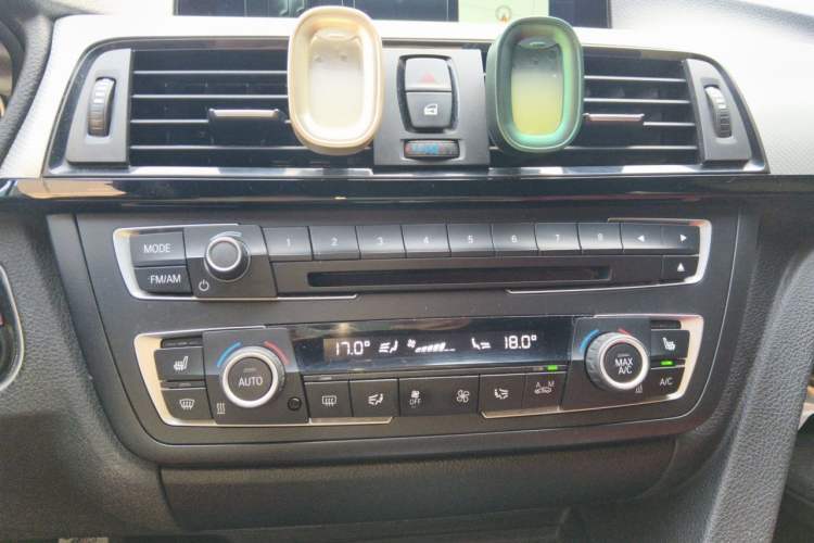 Used BMW 3 Series GT 2014 328i Design Package Model Audio And AC Panel