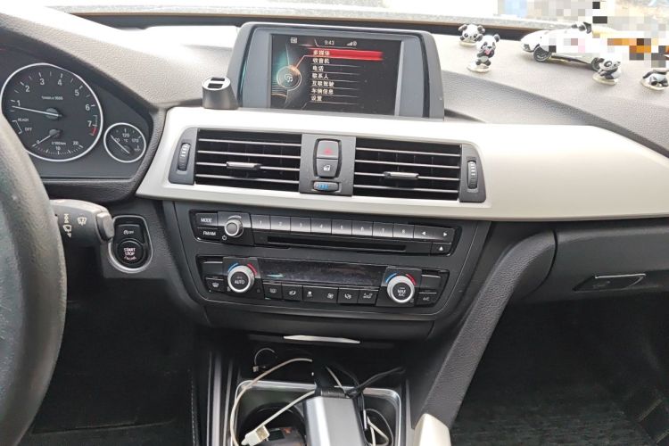Used BMW 3 Series GT 2014 320i Leading Model Audio And AC Panel