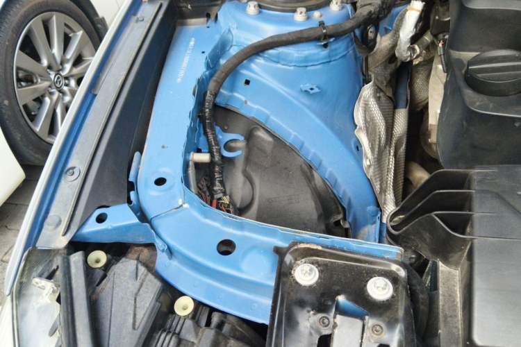 Used BMW 3 Series GT 2014 328i Design Package Model Engine Bay Right