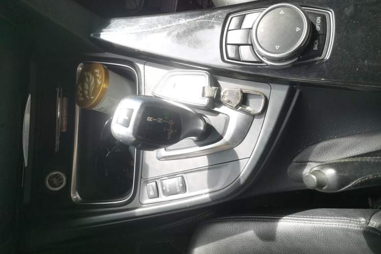 Used BMW 3 Series GT 2014 320i Leading Model Gear Lever