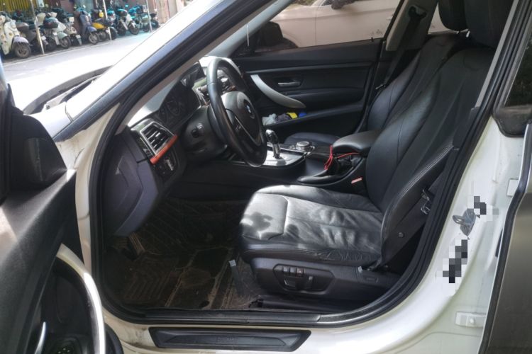 Used BMW 3 Series GT 2014 320i Leading Model Left Front Seat