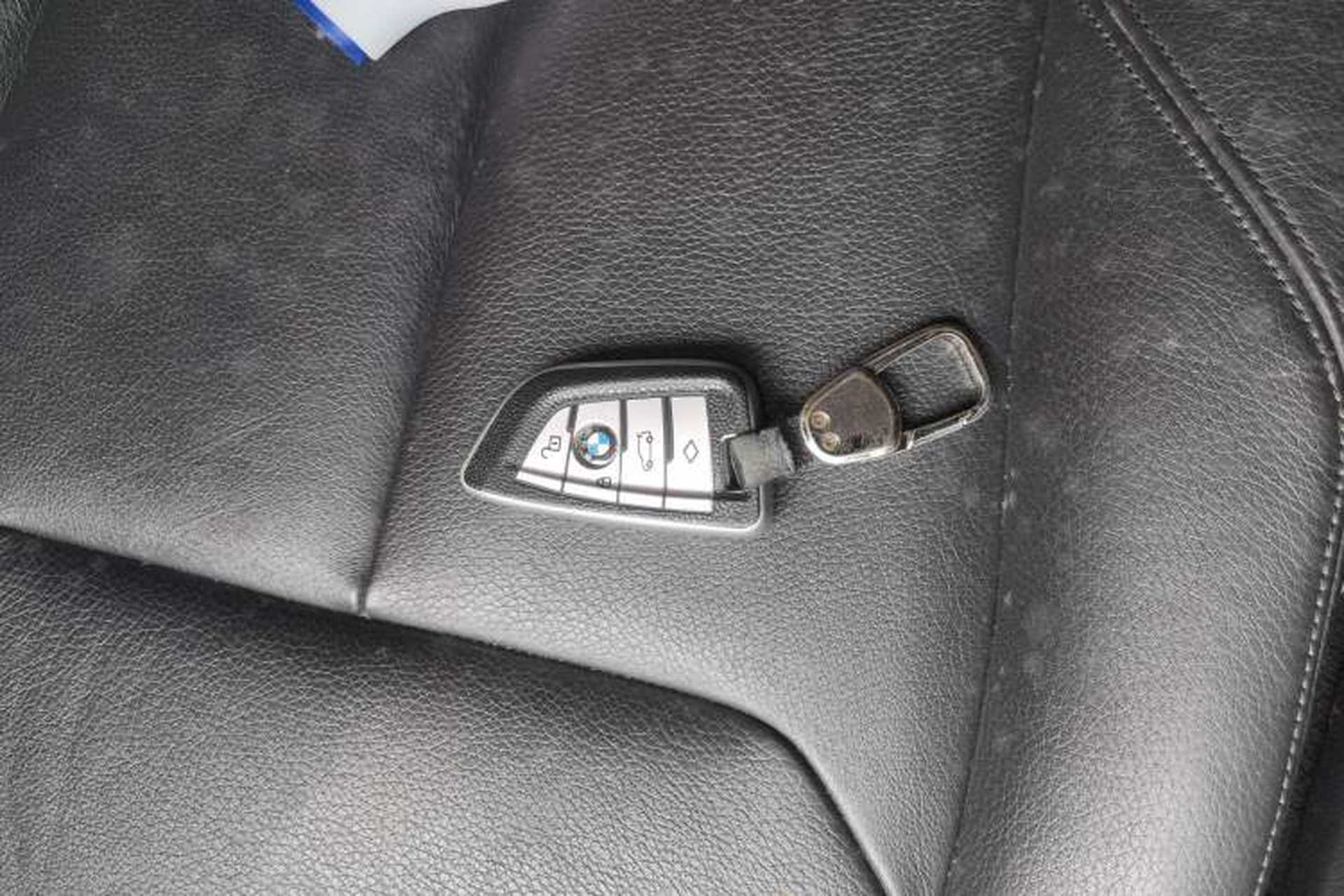 Used BMW 3 Series GT 2014 320i Leading Model Vehicle Key