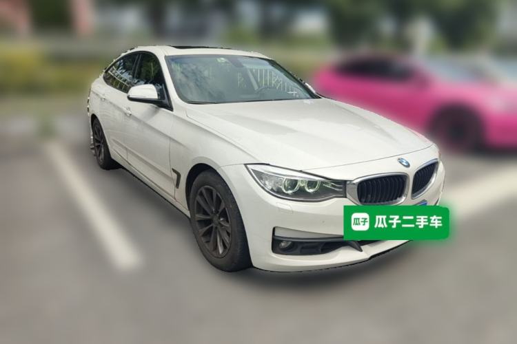 Used BMW 3 Series GT 2014 320i Leading Model Front Right 45 Deg