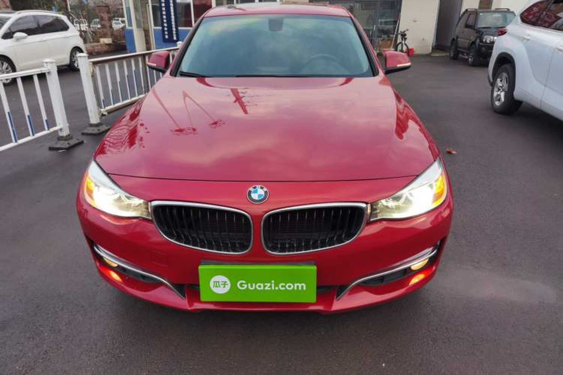 Used BMW 3 Series GT 2014 320i Design Package Model Exterior 1
