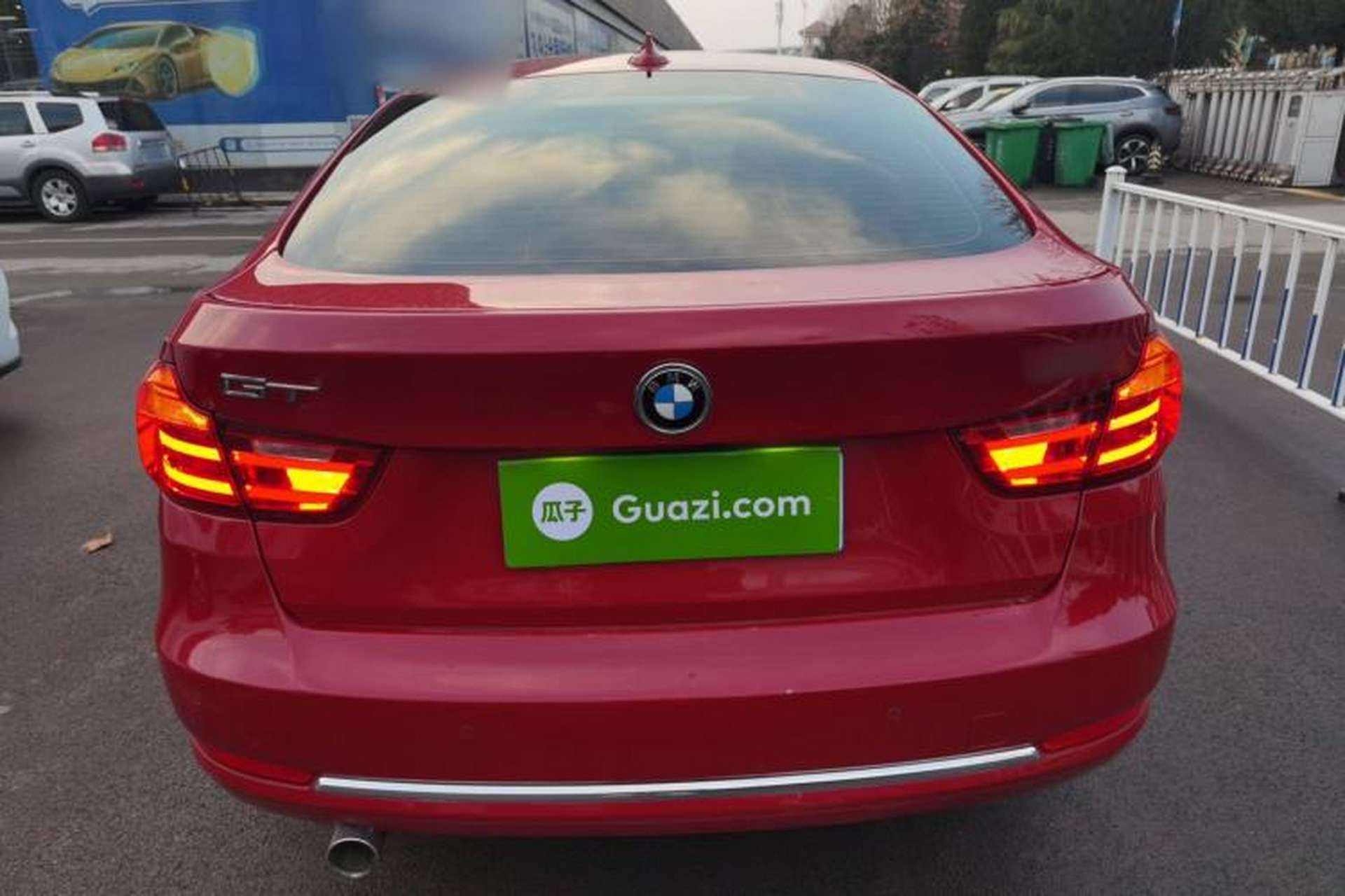 Used BMW 3 Series GT 2014 320i Design Package Model Exterior 4