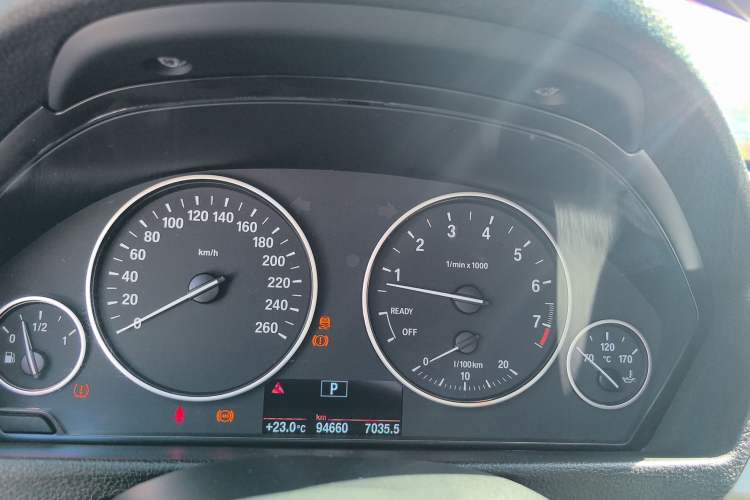 Used BMW 3 Series GT 2014 320i Leading Model Instrument Cluster