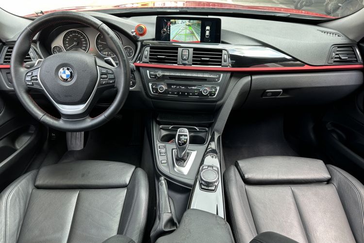 Used BMW 3 Series GT 2014 328i Design Package Model Interior 2