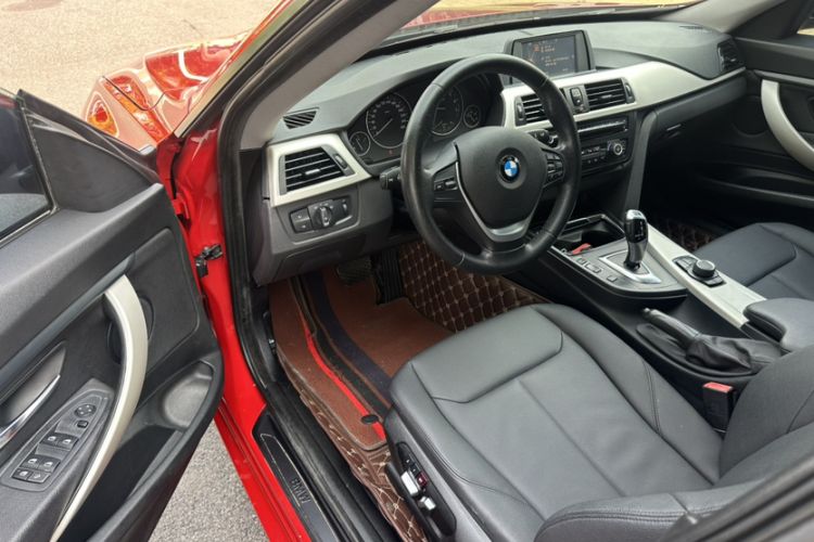 Used BMW 3 Series GT 2014 320i Leading Model Interior 6