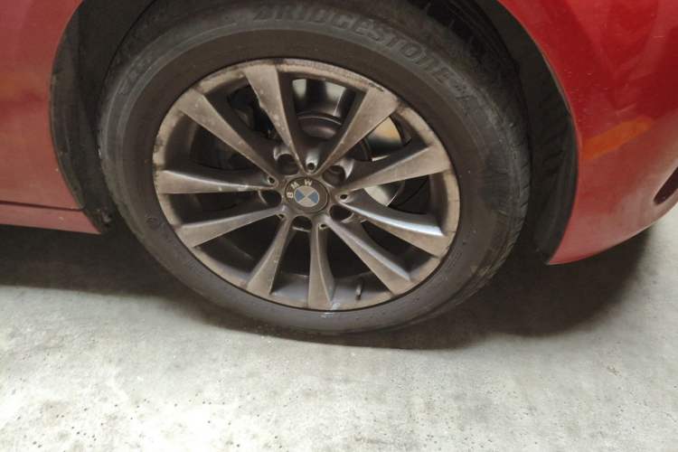Used BMW 3 Series GT 2014 320i Leading Model Right Front Wheel Hub