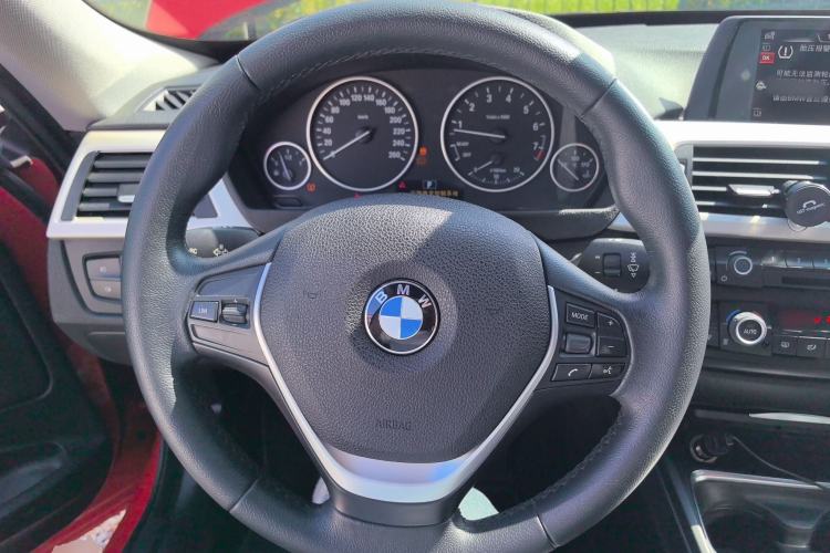 Used BMW 3 Series GT 2014 320i Leading Model Steering Wheel