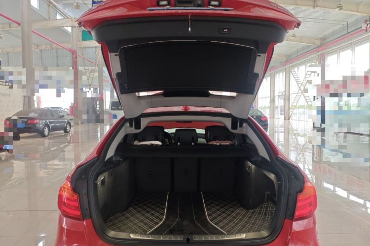 Used BMW 3 Series GT 2014 320i Leading Model Trunk