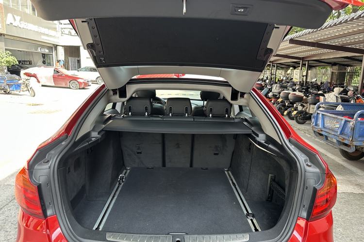 Used BMW 3 Series GT 2014 328i Design Package Model Trunk