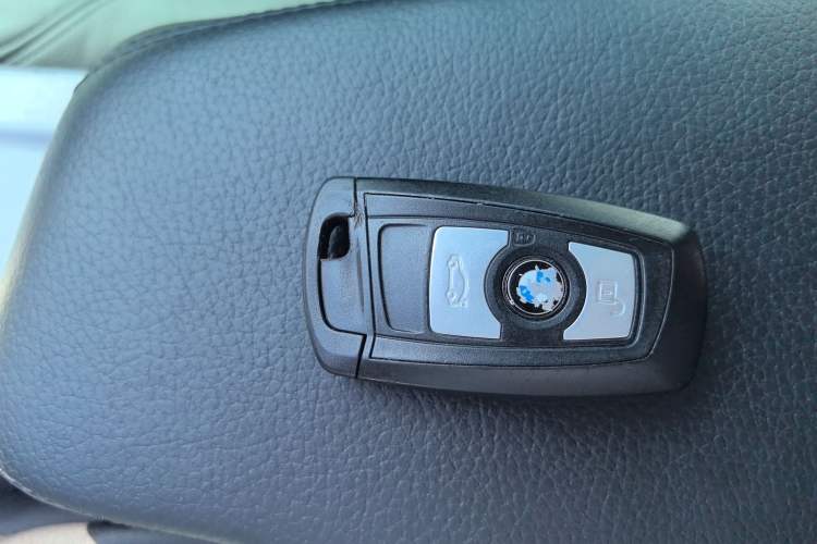 Used BMW 3 Series GT 2014 320i Leading Model Vehicle Key
