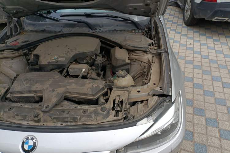 Used BMW 3 Series GT 2014 320i Leading Model Engine Bay Left